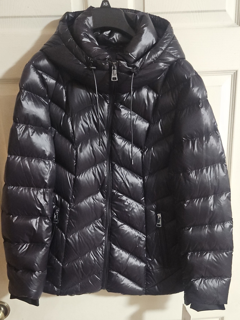 DKNY WOMENS SHINY PUFFER COAT: MACY'S: BLACK: NEW WITH TAGS: SIZE M